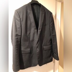 Men’s blazer sports coat 44R black with white pinstripes excellent condition